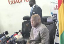 Morisanda Kouyaté face à la presse : » Ils ont qu’à insulter plus que ça, nous sommes au service de la nation guinéenne «