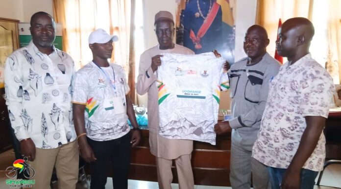 SIMANDOU TOUR CYCLISTE DE GUINÉE : l’équipe de pilotage poursuit sa mission de mobilisation à N’Zérékoré !